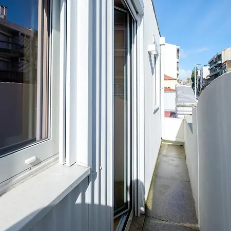 Apartamento Camoes With Ac Near Metro