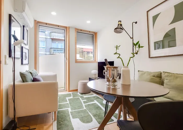 Camoes With Ac Near Metro 公寓